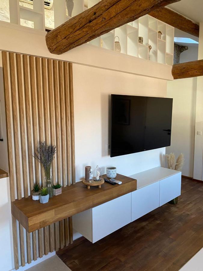 Apartment With Mediterranean Charm In The Heart Of The Provencal Market 앙티브 외부 사진
