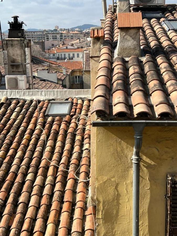 Apartment With Mediterranean Charm In The Heart Of The Provencal Market 앙티브 외부 사진