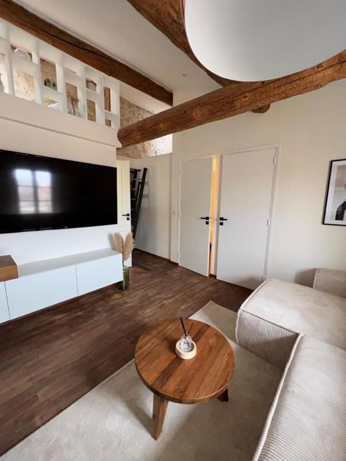 Apartment With Mediterranean Charm In The Heart Of The Provencal Market 앙티브 외부 사진